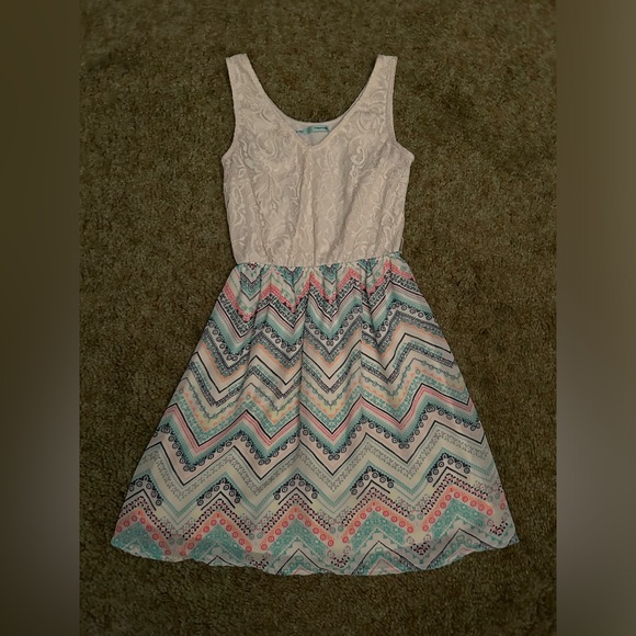 Maurice’s Dress - Picture 2 of 4